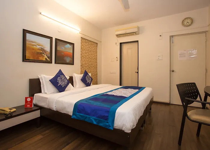 Oyo 10934 Hotel Eminent