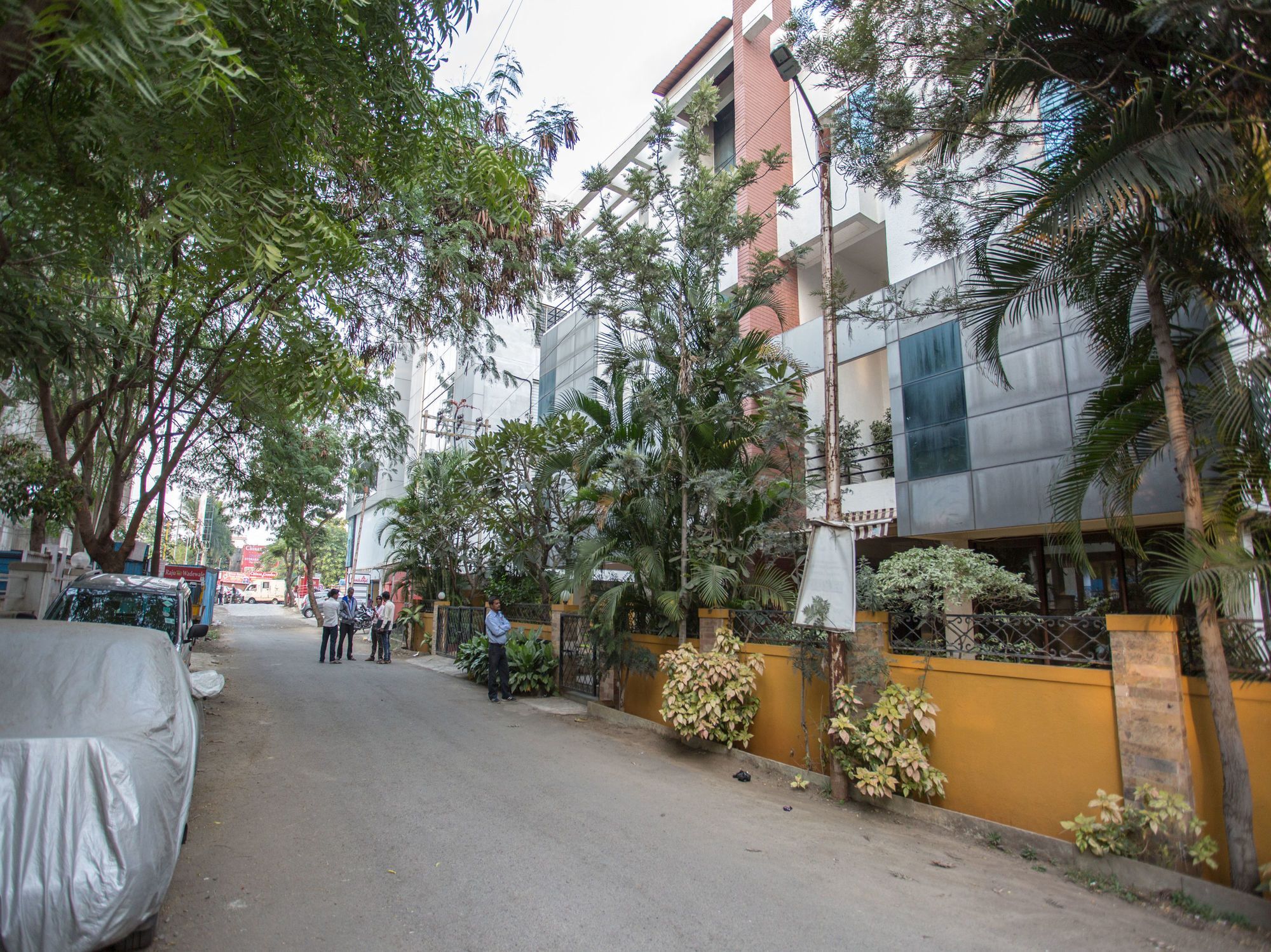 Hotel Oyo 10934 Eminent 3*